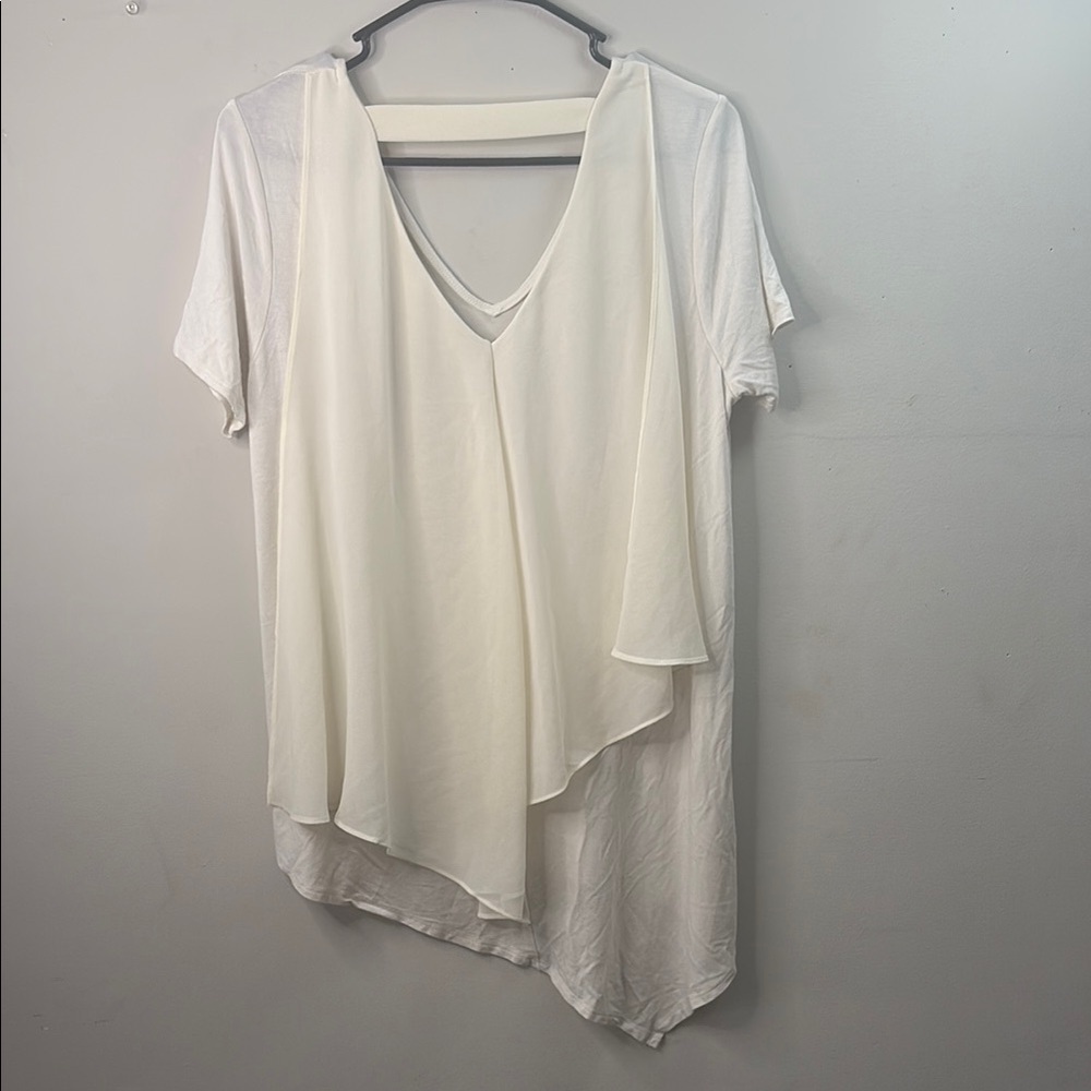 Lisa Rinna Collection White Asymmetrical Short Sleeve Tee - Picture 2 of 9